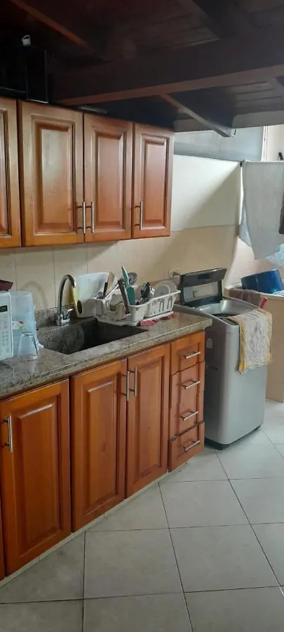 Apartamento Bed&Breakfast en elegante apartamento con floréale Terraza Unicentro Medellín Colombia