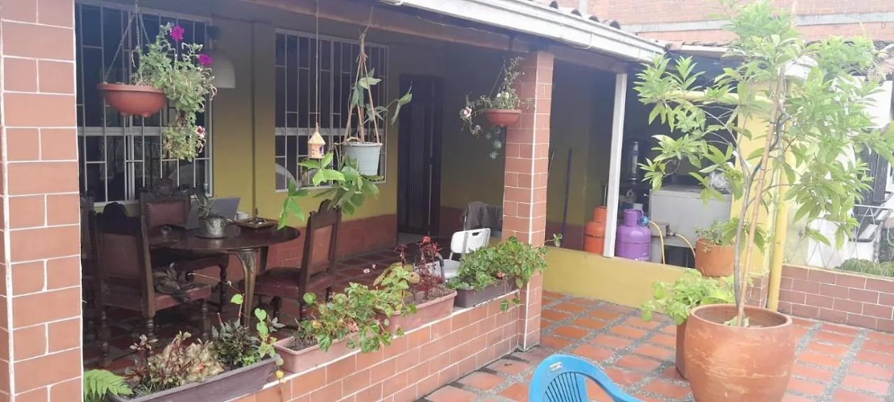 Apartamento Bed&Breakfast en elegante apartamento con floréale Terraza Unicentro Medellín Colombia