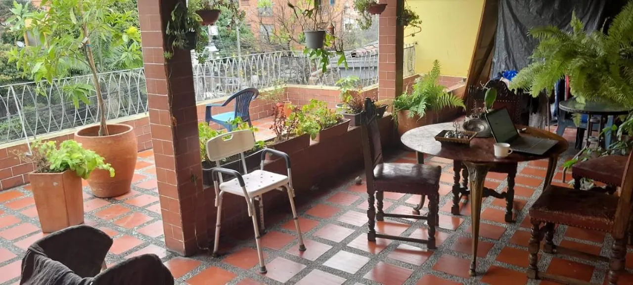 Apartamento Bed&Breakfast en elegante apartamento con floréale Terraza Unicentro Medellín